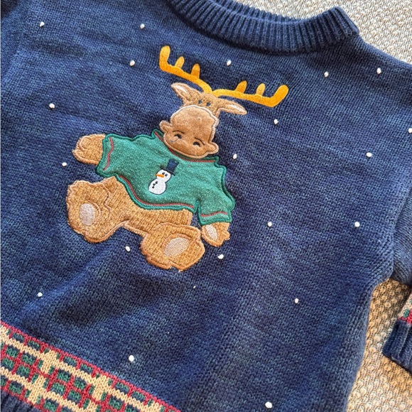 Moose Sweater - Picture 2 of 3